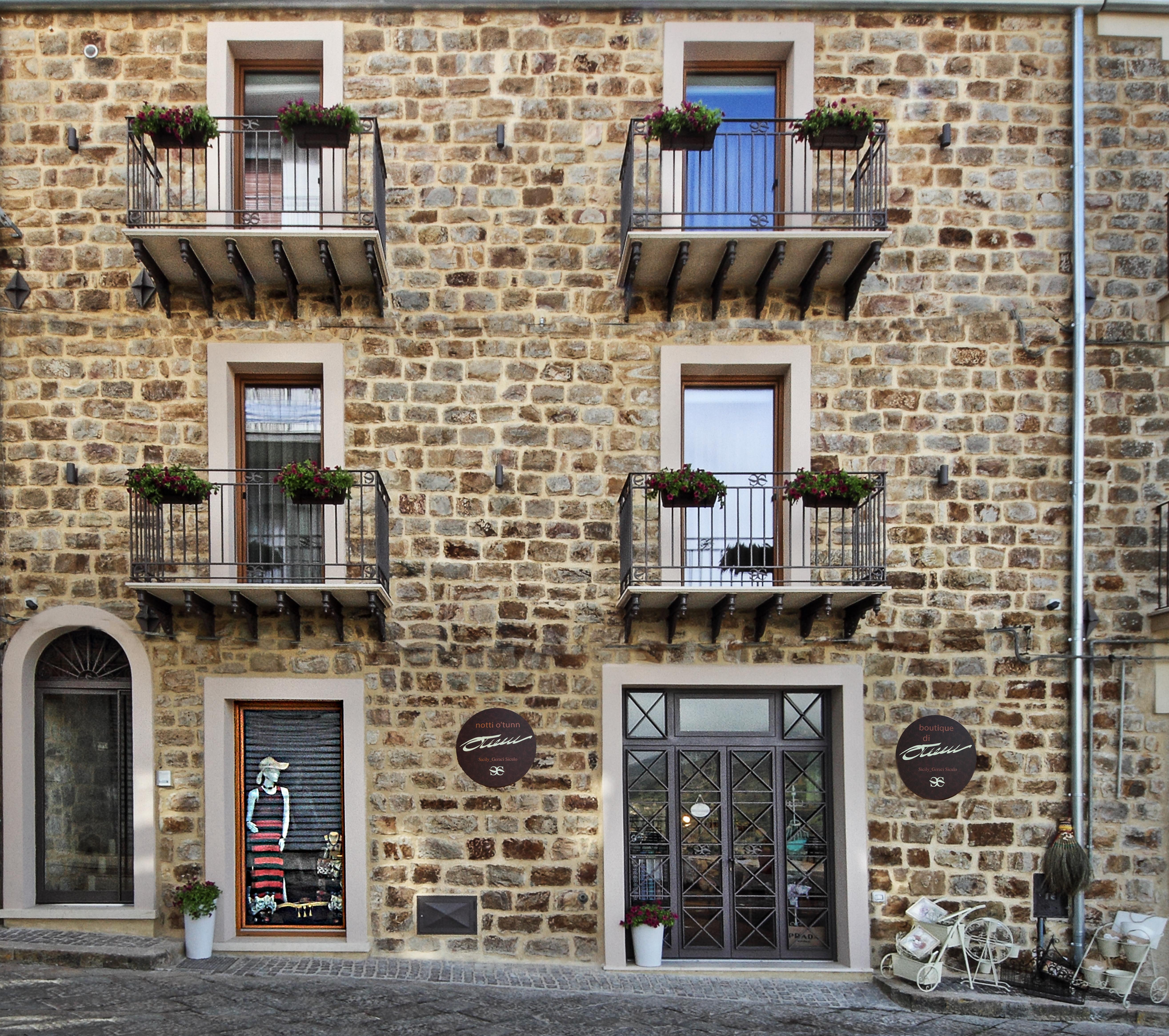Notti O' Tunn Luxury Rooms In Centro Geraci Siculo Zewnętrze zdjęcie