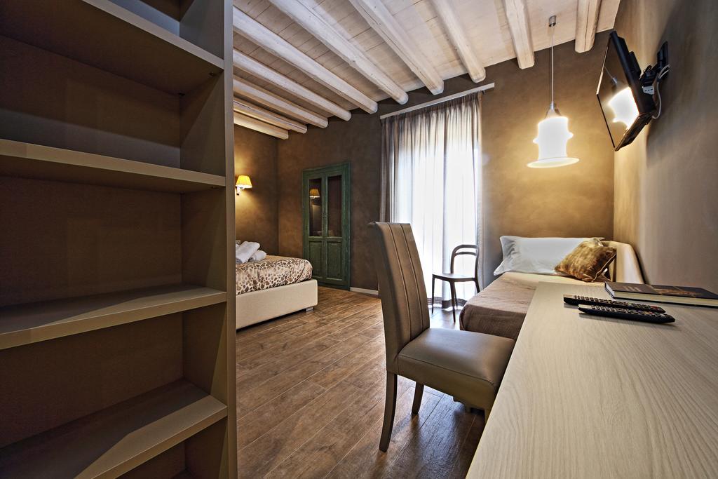 Notti O' Tunn Luxury Rooms In Centro Geraci Siculo Zewnętrze zdjęcie