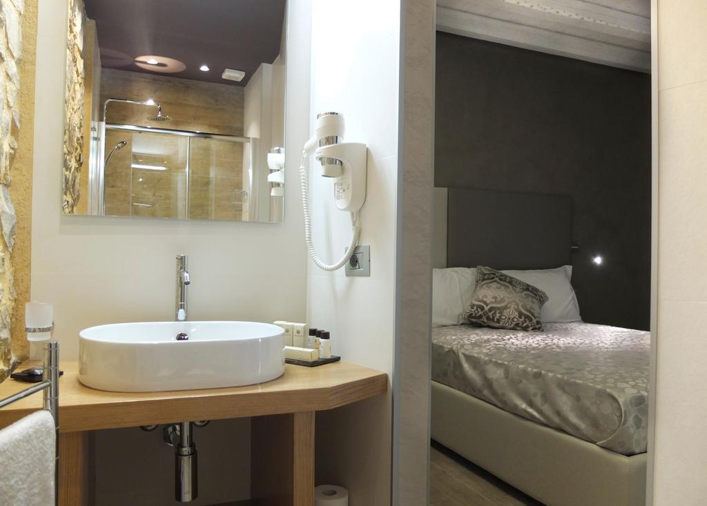 Notti O' Tunn Luxury Rooms In Centro Geraci Siculo Zewnętrze zdjęcie