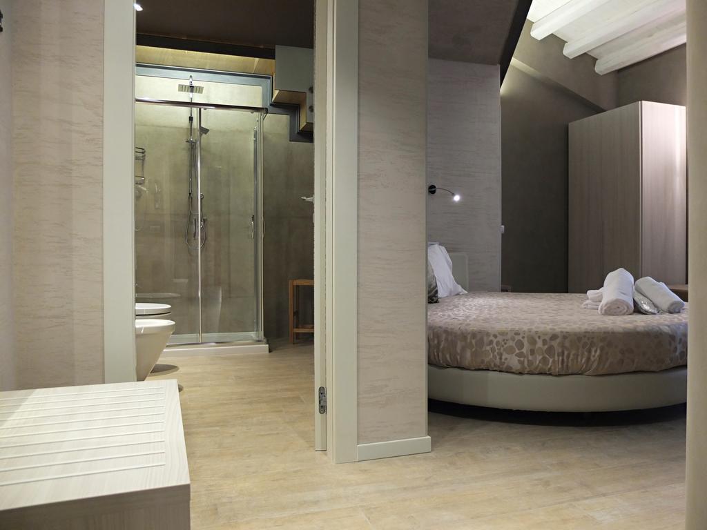 Notti O' Tunn Luxury Rooms In Centro Geraci Siculo Zewnętrze zdjęcie